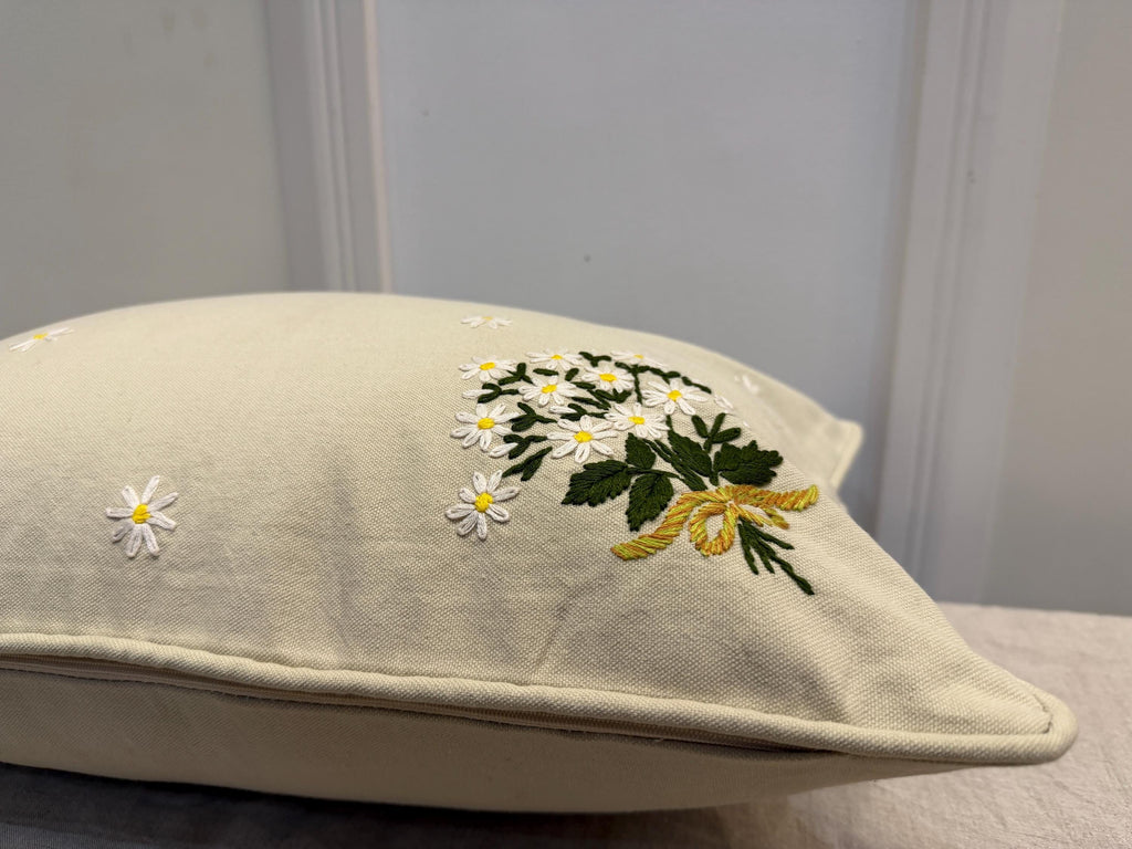 Embroidered floral boho pillow cover, 14x20 lumbar - view 6