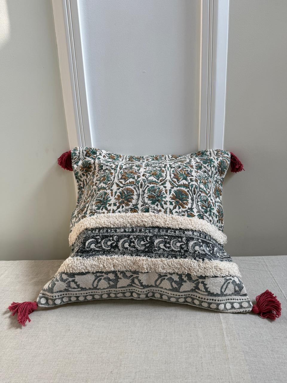 Boho floral slub cotton pillow cover with tassel corners - view 5