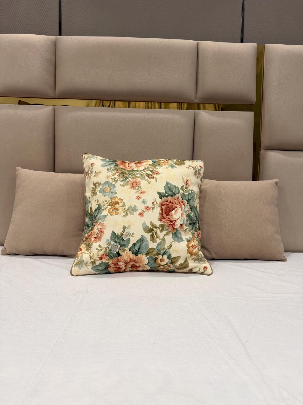 Peachy rose and sage vintage floral pillow cover - view 8